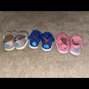 Very good condition lot of Toms toddler shoes